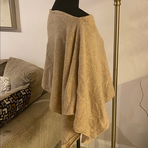 Minnie Rose Tan and Black Cashmere Shawl size S - Picture 4 of 5